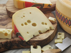 jarlsberg swiss cheese